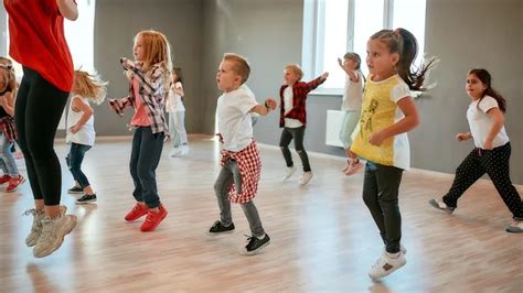 Why Musical Statues is One of the Best Games for Kids.